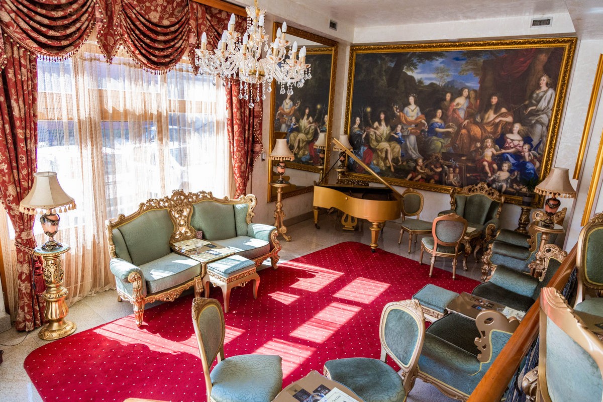 Lounge Bar Louis XVI 105